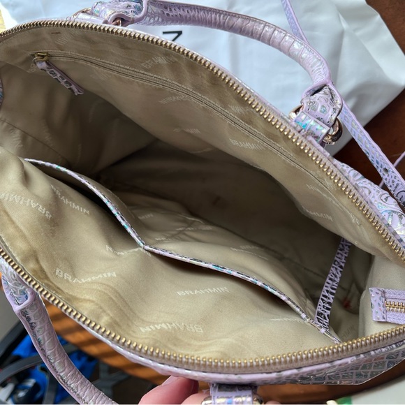 Large Brahmin bag and wallet from the violet wonderland Melbourne collection. - Picture 6 of 6